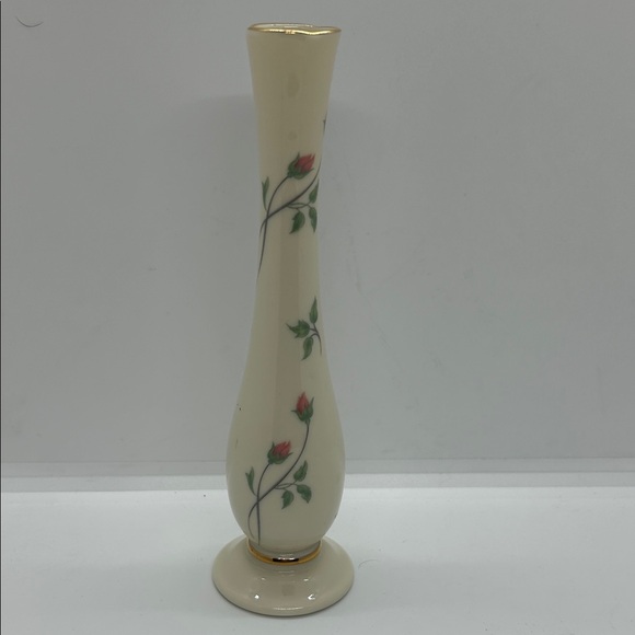 Lenox Other - Elegant Cream Lenox Rose Manor Bud Flower Vase Made In The USA 7.5 x 2 Inch.